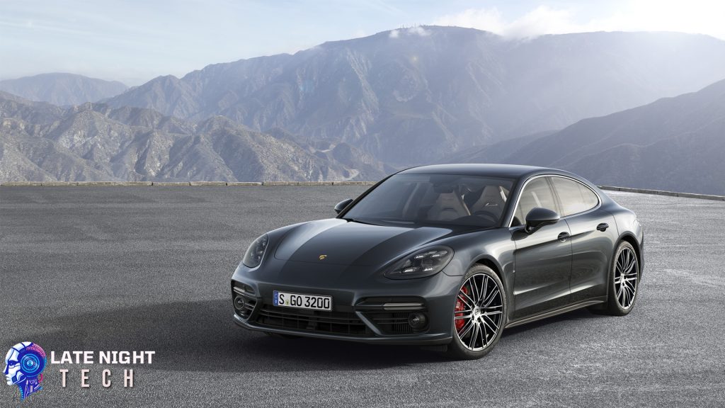 Porsche Panamera Elegan, Kencang, dan Bikin Iri Jalanan!