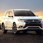 Outlander PHEV Pilihan Tepat untuk Petualang Modern Hijau!Outlander PHEV Pilihan Tepat untuk Petualang Modern Hijau!