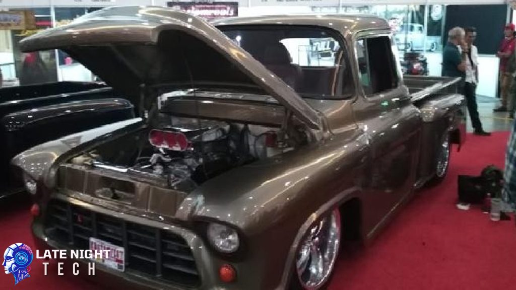 Chevrolet Apache 1956 Exclusive Truk Legend Masa Lalu