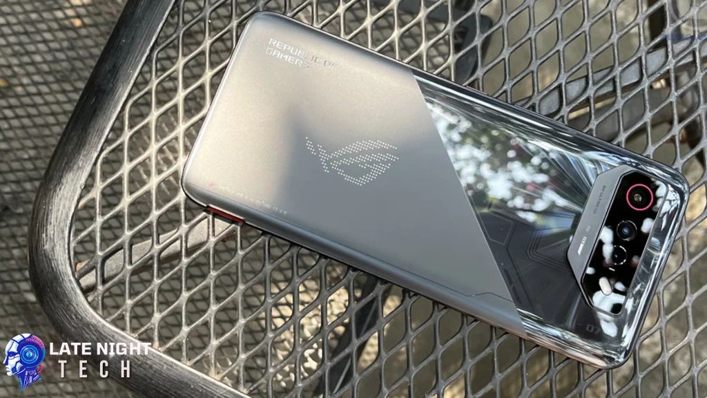 ROG Phone 7: Inovasi Gaming Mobile Revolusioner