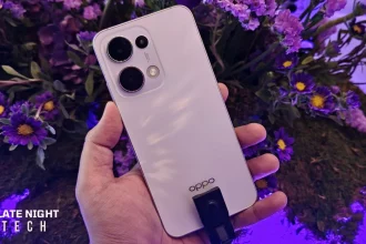 OPPO Reno13, Tipis, Ringan, dan Mewah Banget!